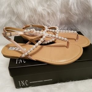 Hot Pearl sandal, cute and comfy at the same time!
